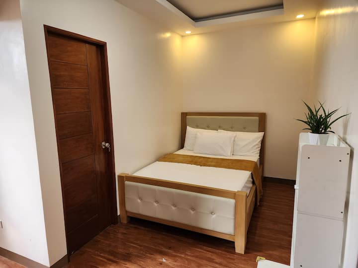 3br House Near La Salle, Robinson, Old Grove - Mataas Na Kahoy