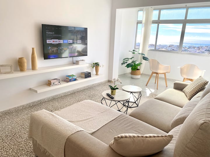 Ocean, Town View Apt With Air Conditioner - Estepona
