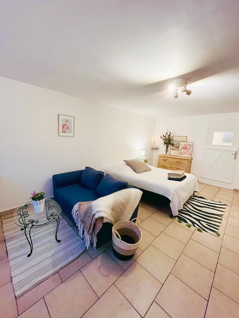 Top performing Airbnb: The Mesnil Studio in Équemauville