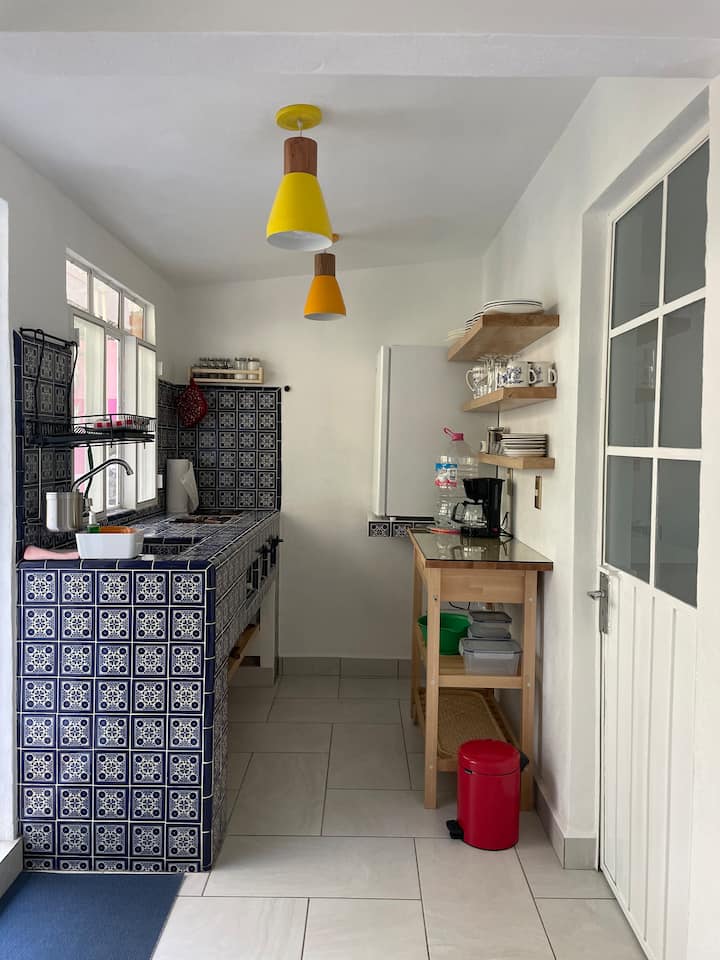 Casa Josefina: Nueva, Acogedora Y Con Gran Jardín - 迪坡斯特蘭