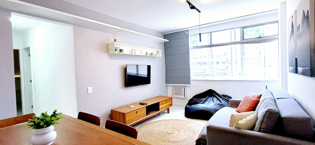 Ipanema 1 quadra da Praia 2 quartos Internet FUL