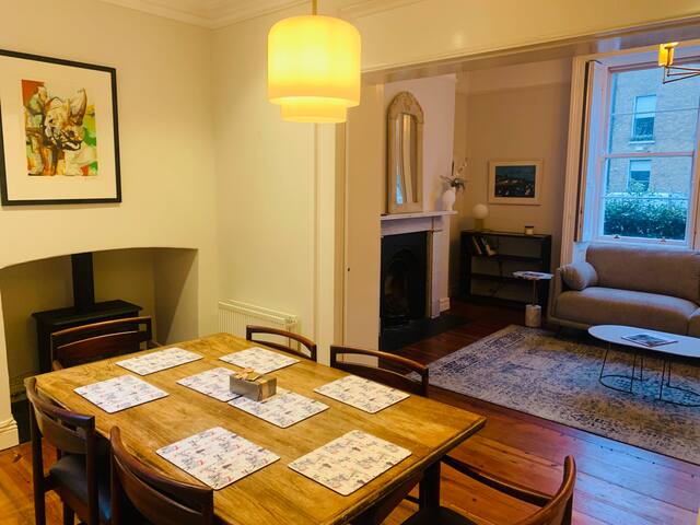 Elegant & Central Georgian House gallery image 3