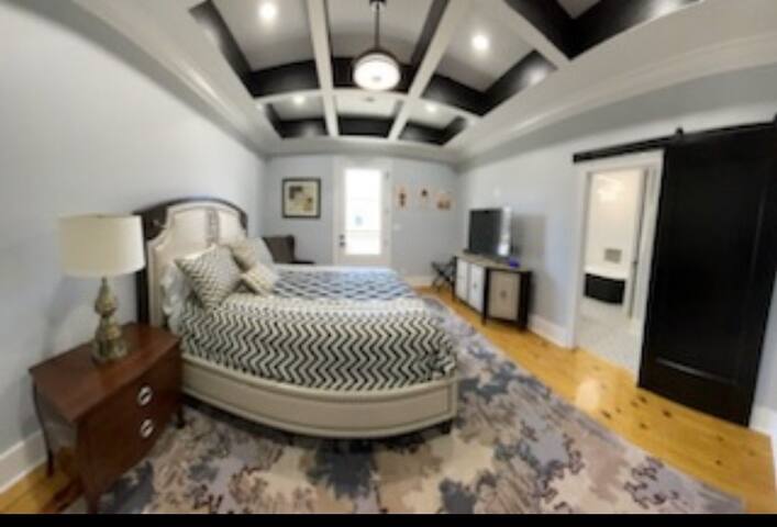 Historic Algiers Pointe Getaway gallery image 2