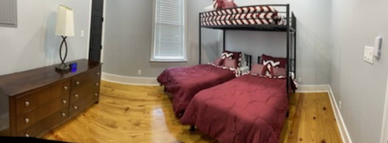 Historic Algiers Pointe Getaway gallery image 5