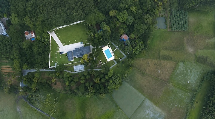 Le Jardin Pool Villa Kochi, Kerala On Munnar Road - Kothamangalam