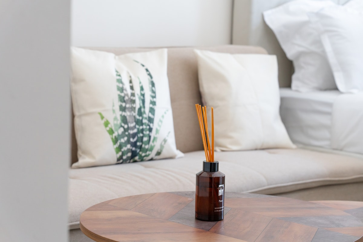 Top performing Airbnb: Bright & Spacious Poolside Studio in Bella Rose in Al Barsha South Second