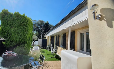 Atypical house St Médard center reversible air conditioning