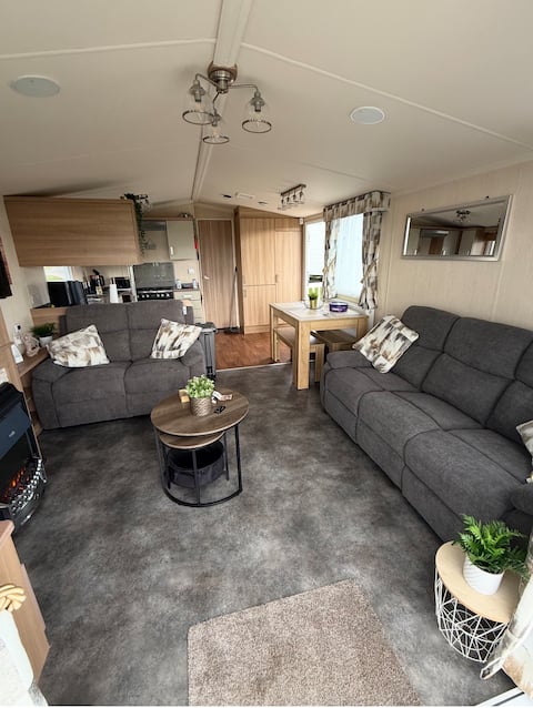 Popular Airbnb listing: 6 Berth Caravan Haven Caister-on-Sea in Caister On Sea