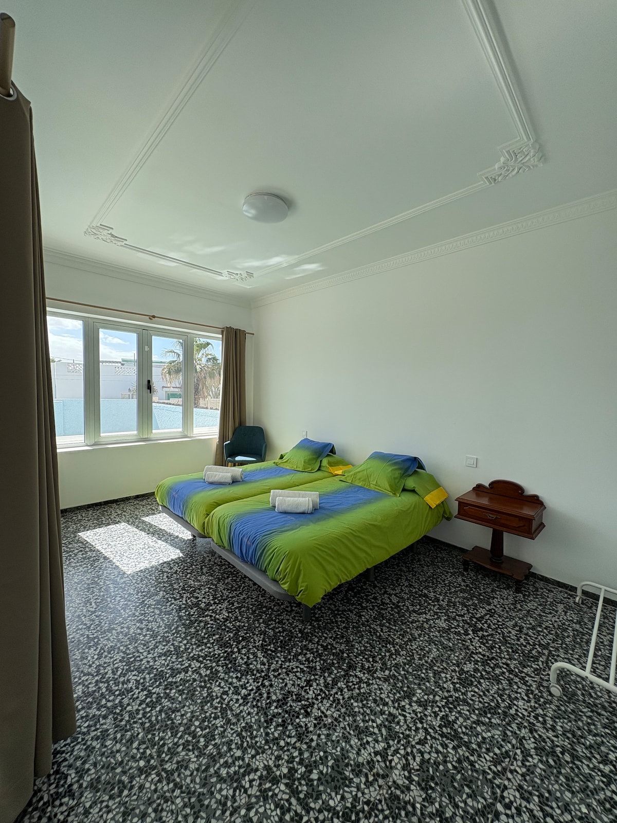 საძინებელი 2