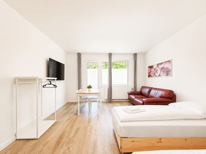 Fitter Apartment - 4 Rooms - Balcony - Heiligenhaus