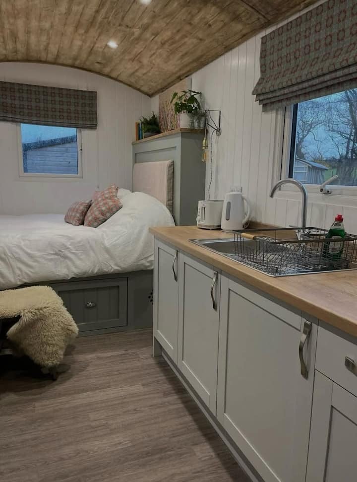 Llyn Hut - Llanbedrog