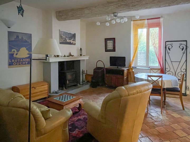 Jolie Maison De Village Avec Jardin - 3 Chambres - Claret