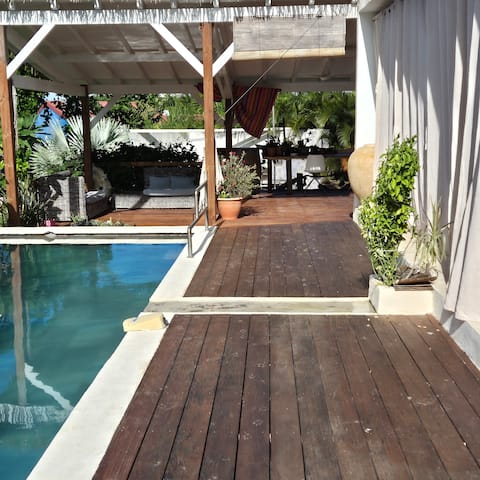 Villa Rose Barth Room Rental