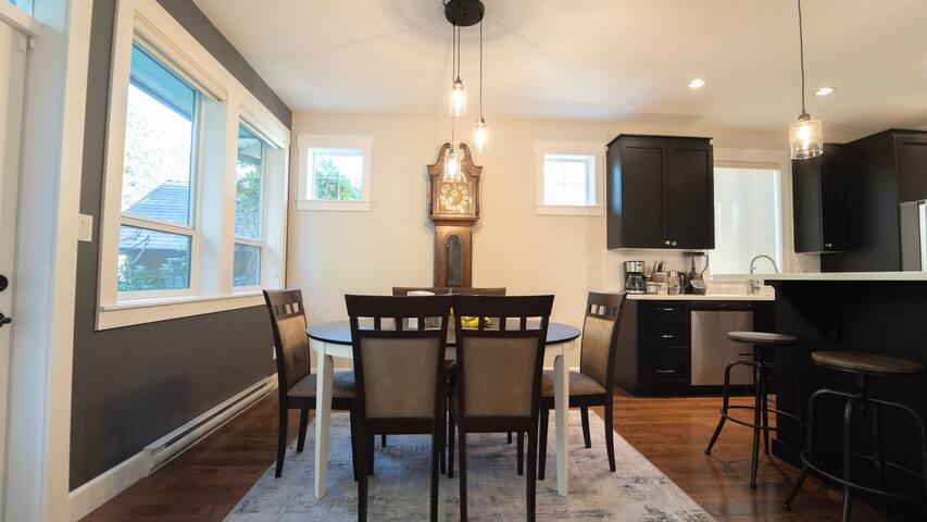 Nature & Fairways: Charming scape by Bear Mountain gallery image 4