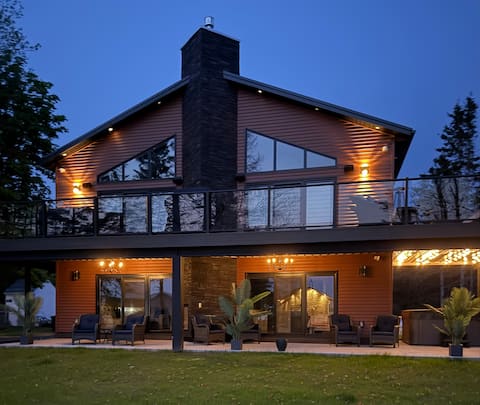 Luxury Hideaway PEI