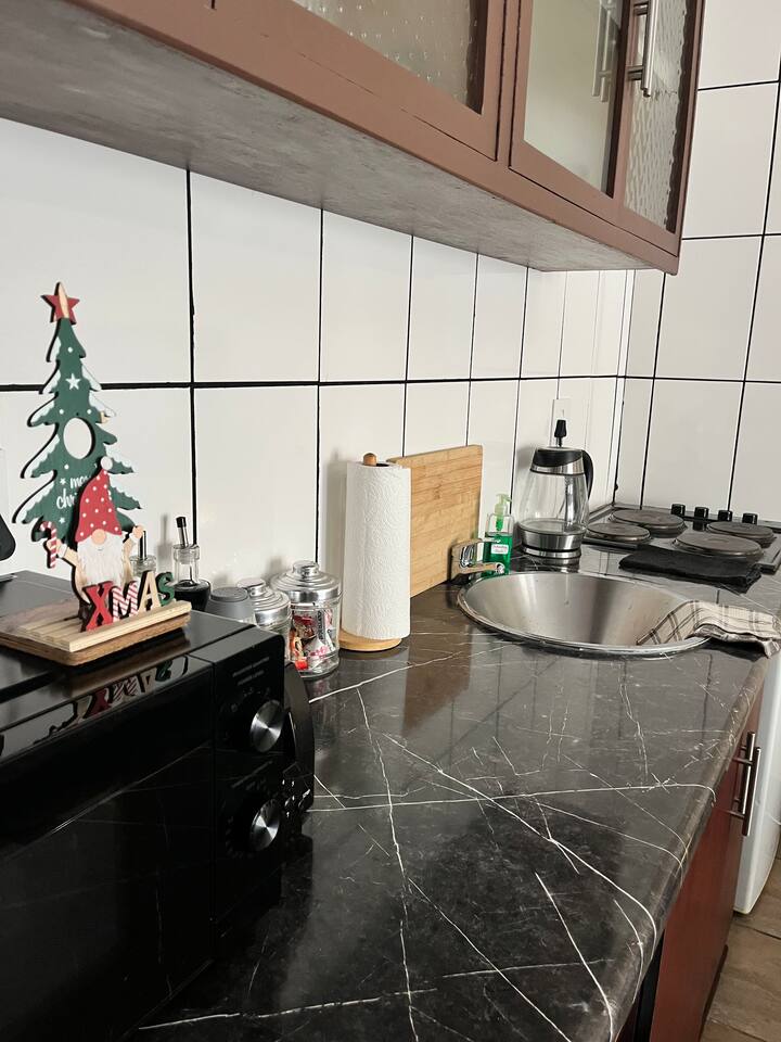 Motel 21 On Bains | Shuttle | Aircon + Balcony - Bloemfontein