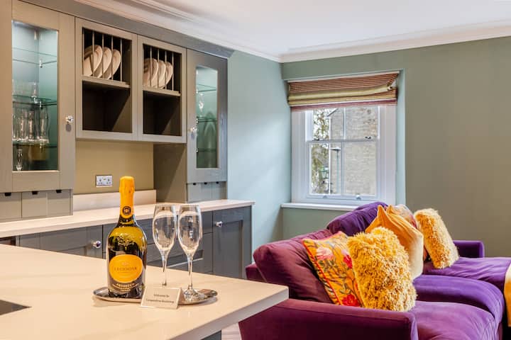 Stylish 2-bed Duplex In The Heart Of Cirencester - Cotswolds