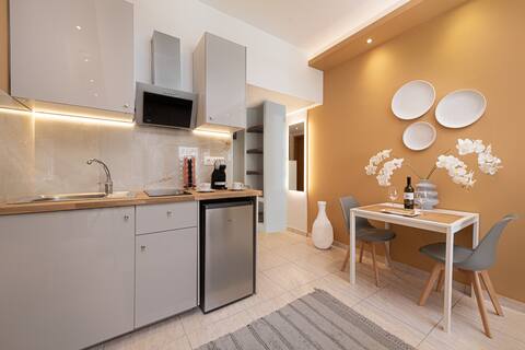 Successful Airbnb property: Flo Downtown Studio in Δημοτική Ενότητα Ρόδου
