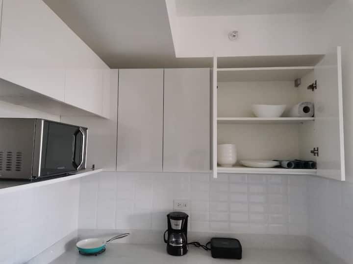 Estudio En Barrio Escalante Con Hermosa Vista 16p - Costa Rica