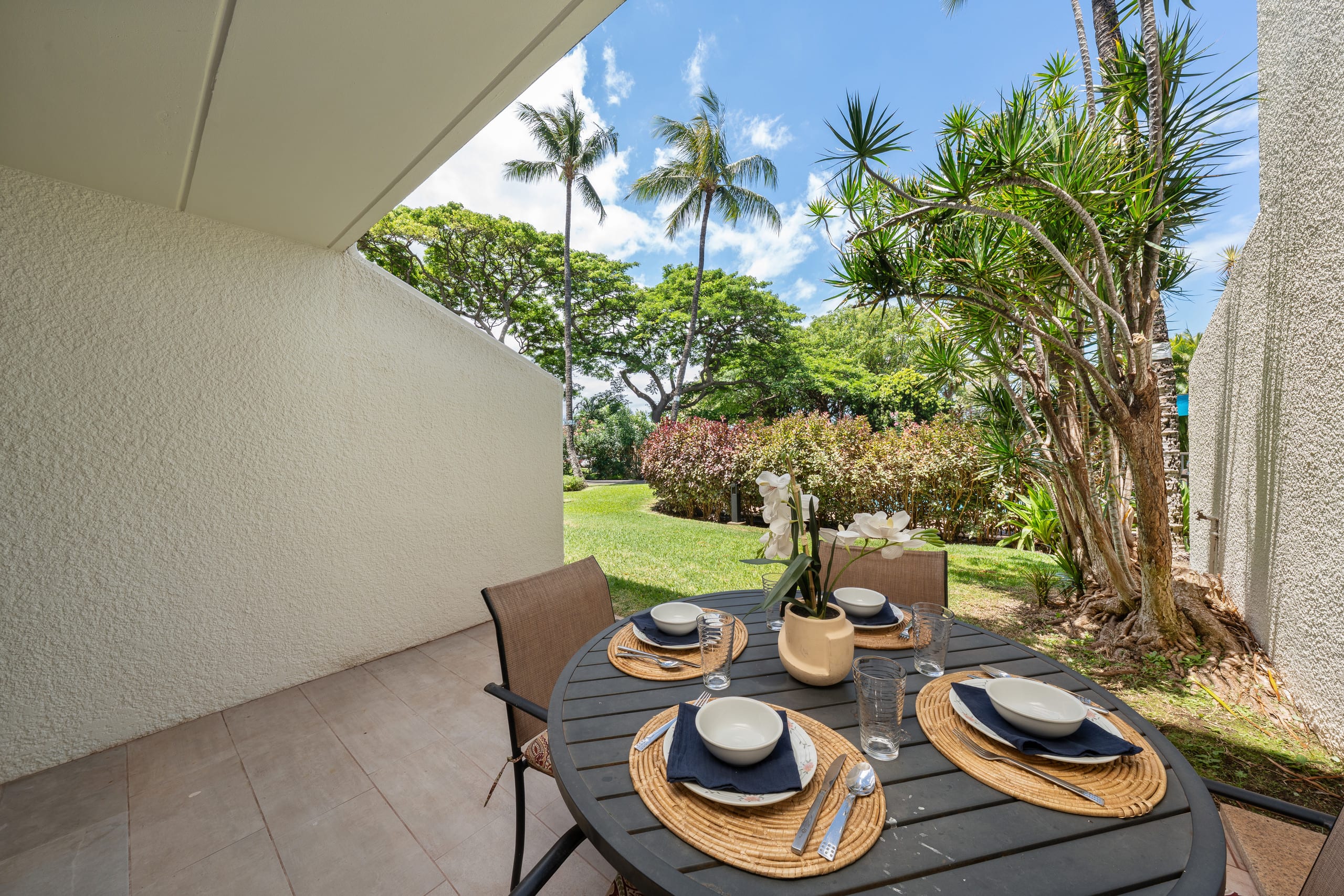 Condo in Kihei · ★4.89 · 1 bedroom · 2 beds · 1 bath - Image 9
