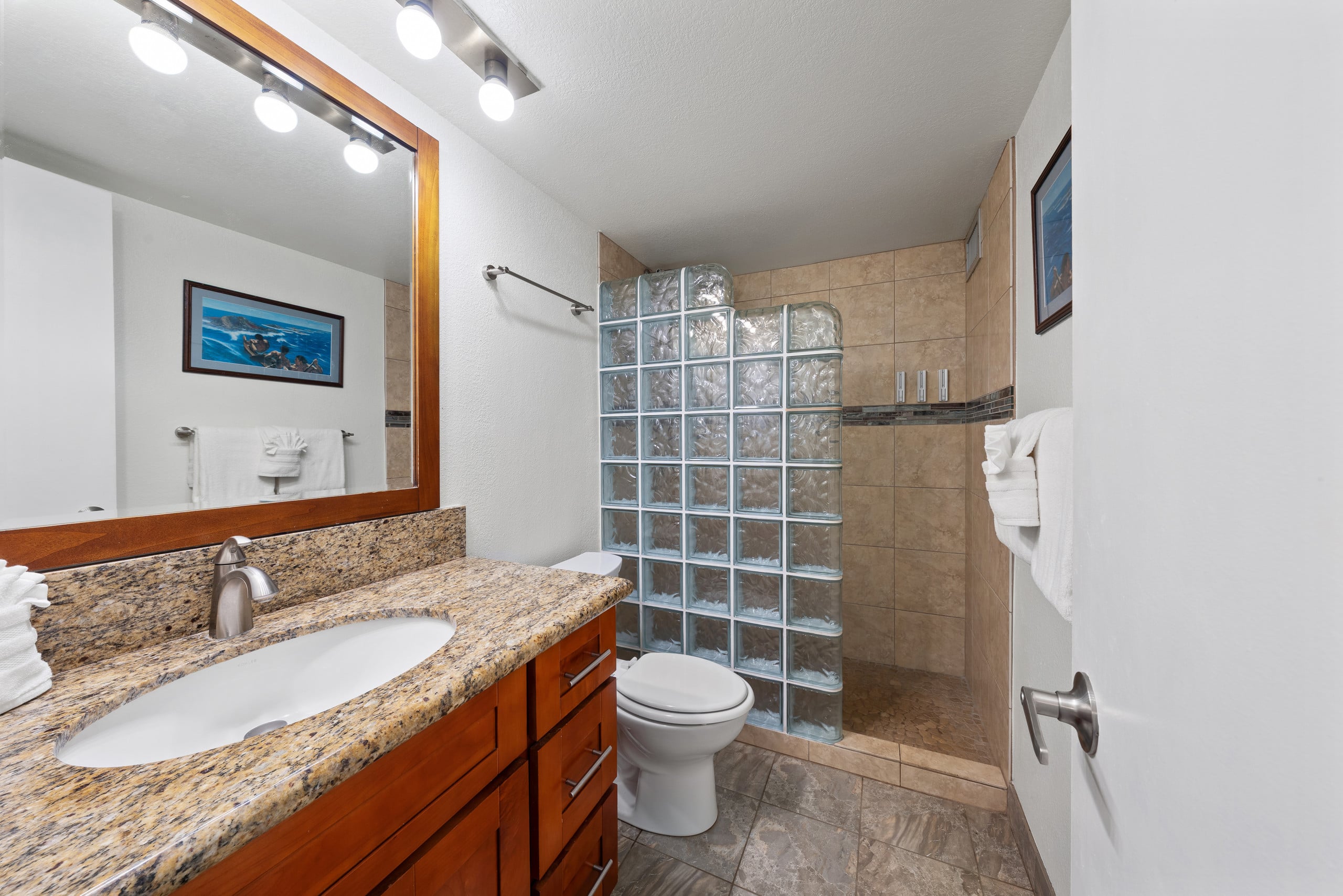 Condo in Kihei · ★4.89 · 1 bedroom · 2 beds · 1 bath - Image 27