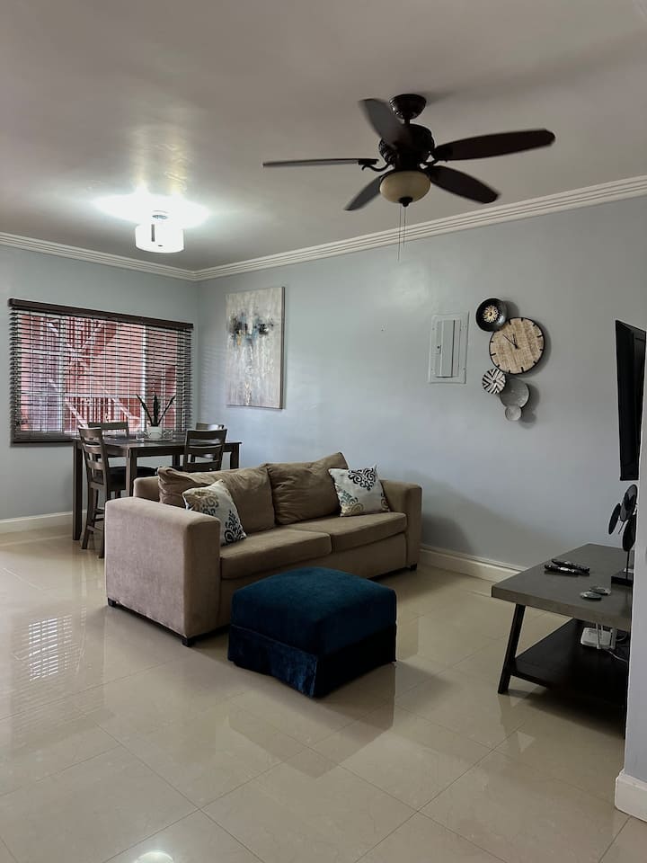 Modern Comfort | 1br - Kingston