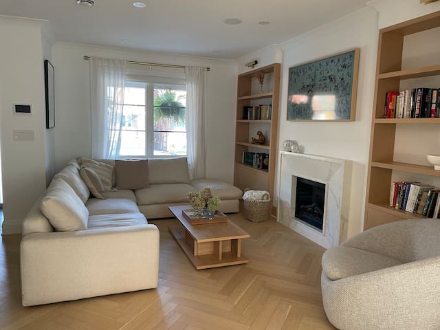 Cozy Beach House gallery image 2