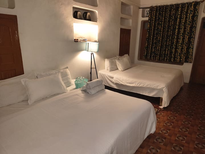 Swastik Homes.(near Shree Kashi Vishwanath Temple) - 瓦拉那西