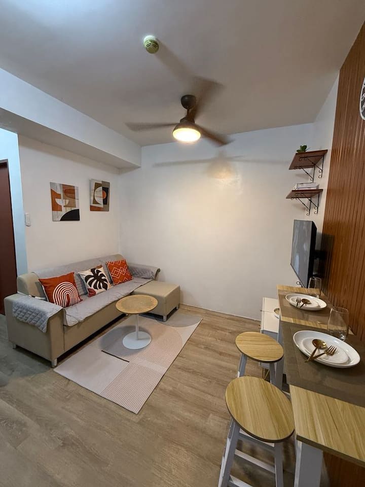 Willow Nest
1 Bedroom Unit In Lacson St. Bacolod - Bacólod