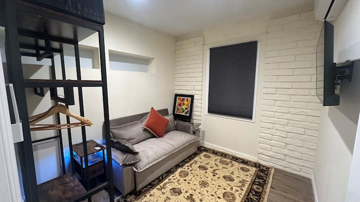 Cozy 2bed1bath Near Disney Fast Wifi - Whittier, CA