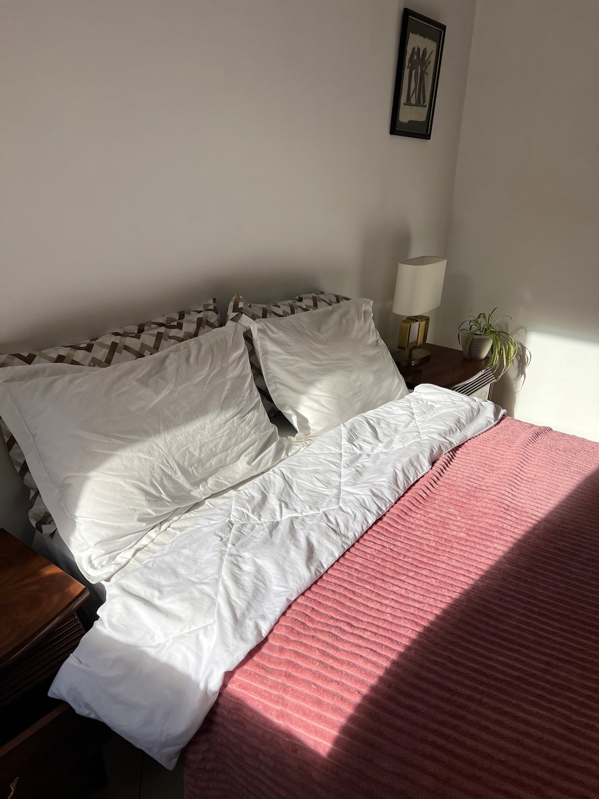 Rental unit in Casablanca  464  2 bedrooms  2 beds  15 shared baths - image 5