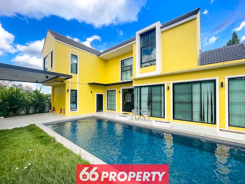 6 Bedroom Pool Villa near Airport and City