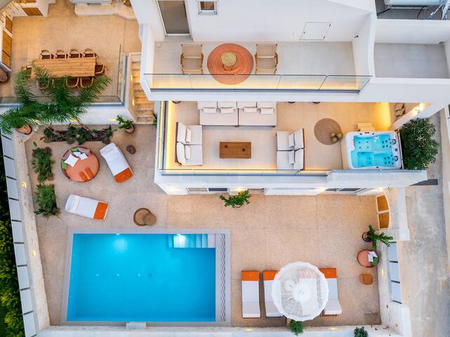 Πολυτέλεια με θέα θάλασσα & άνεση στην Κρήτη gallery image 2