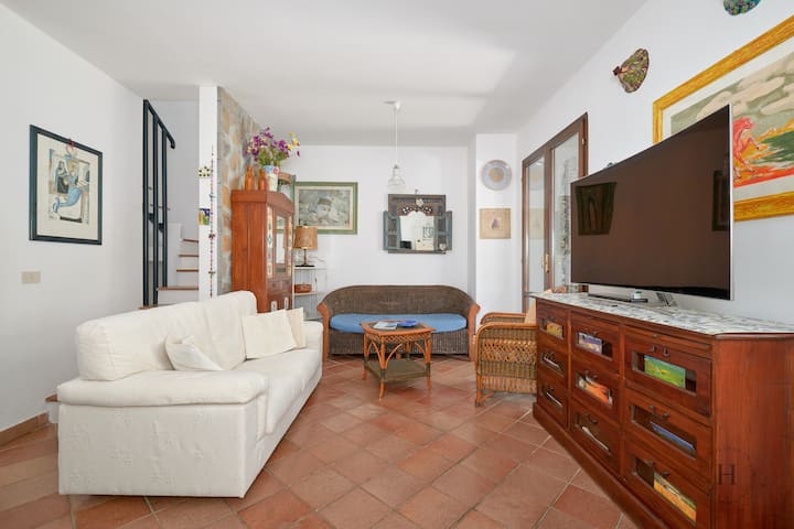 Il Borgo Holiday– 3 Livelli Con Giardino - Stintino
