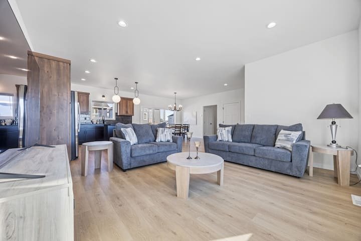 Brand New Beautiful Home - Fargo, ND