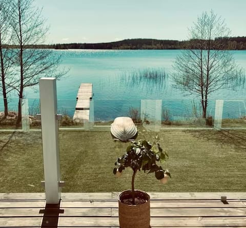 Popular Airbnb listing: Stay by the lake near Vimmerby in Vimmerby