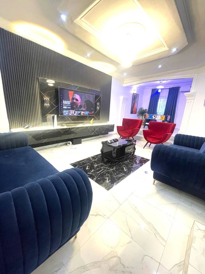4 Bedrooms Duplex In Gra Benin - Benin City