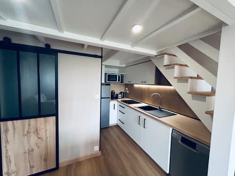 Top Airbnb: La Chaume: Renovated apartment with mezzanine in Les Sables D'olonne