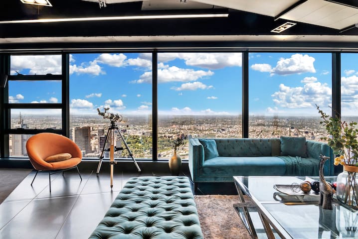 Lux List | Luxury PH @ Eureka 87 | 360° Views gallery image 2