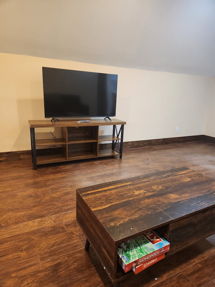 2 Bed Apt-hike&fish! Downtown Prattsville - Roxbury, NY