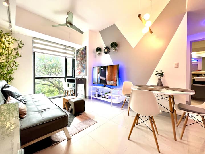 Amazing 1br At Viceroy Condo Mckinley Hill-bgc - Taguig