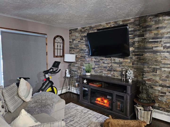 Cozy Condominium - Dillon, CO