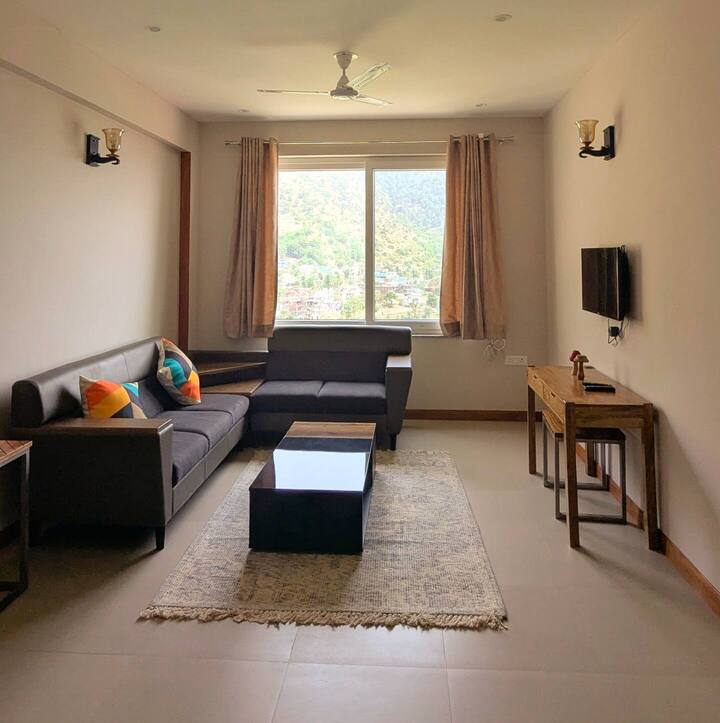 Vista@serai Habitat | 6bhk Valley View | Solan - Solan
