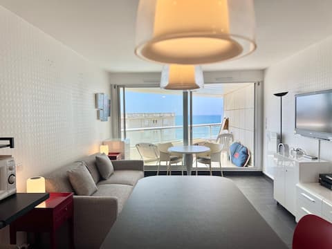 Propriété Airbnb réussie: Sea View Studio • Terrace à Biarritz