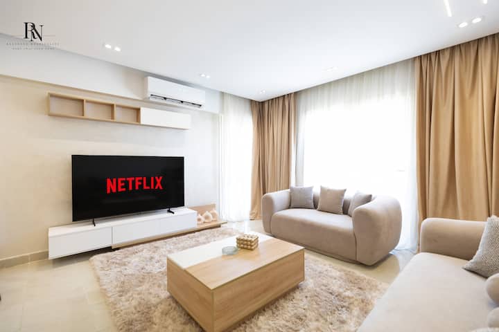 Glorious 2 BDR In Rehab City: Living room