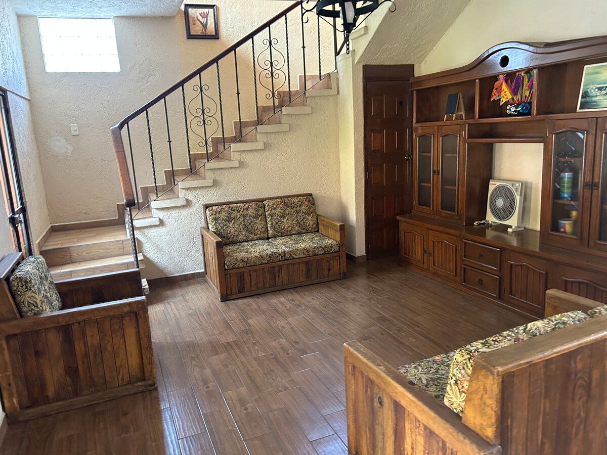 Airbnb con mejor rendimiento: Swimming pool, garden, barbecue, rest and fun en Puente Blanco