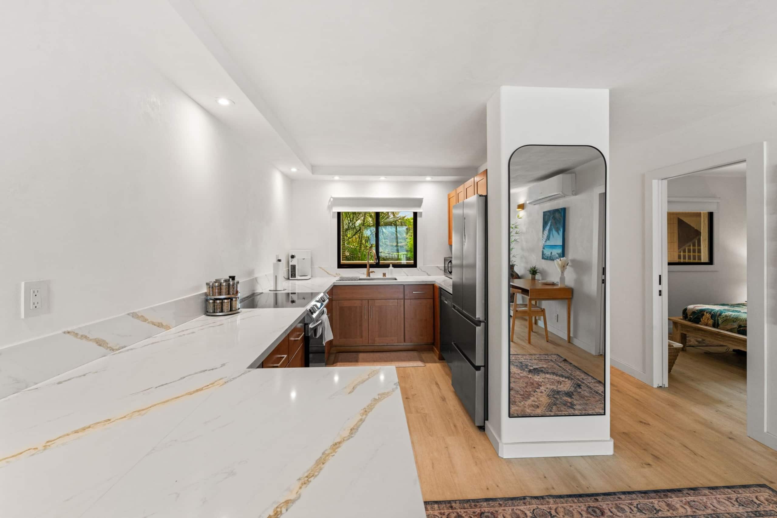 Condo in Wailuku · ★5.0 · 2 bedrooms · 3 beds · 2 private baths - Image 13