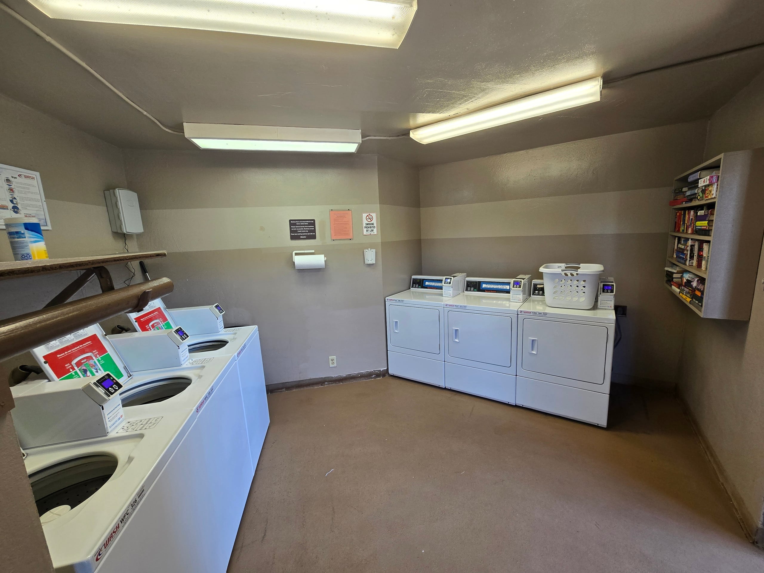 Condo in Wailuku · ★5.0 · 2 bedrooms · 3 beds · 2 private baths - Image 33