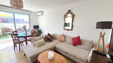 Top Airbnb: Cozy apartment with 24 m² terrace • Beach 5 min • A/C & Wi-Fi in Vallauris