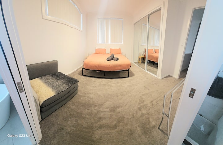 غرفة النوم 1